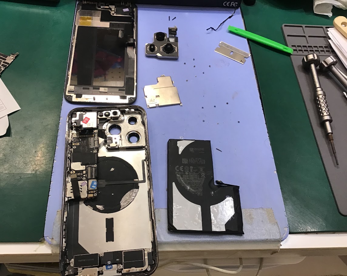 iPhone14ProMaxのバッテリー交換ならデータそのまま修理可能なスマホ修理工房セレオ甲府店へ！